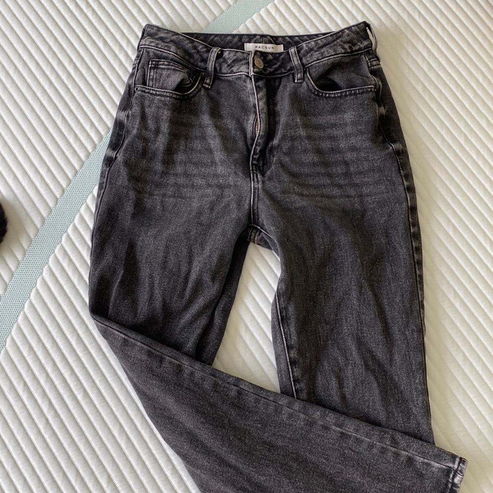 PACSUN MOM BLACK WASH JEANS